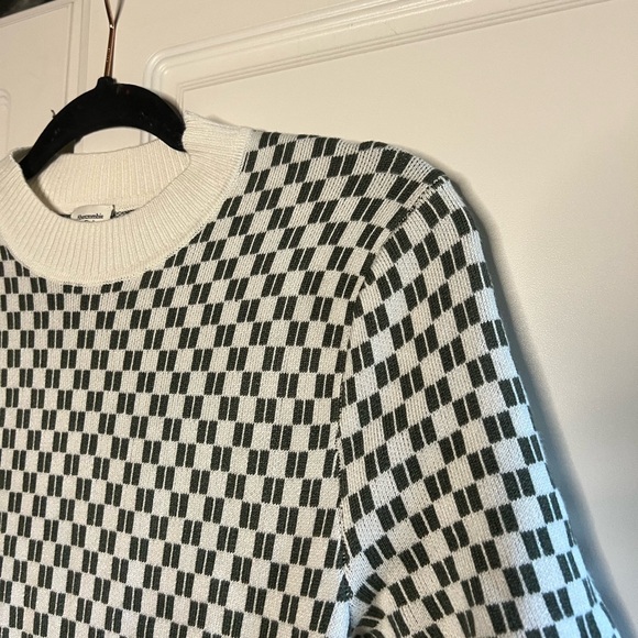 Abercrombie & Fitch Checkered Knit Sweater Mini Dress - Picture 4 of 13